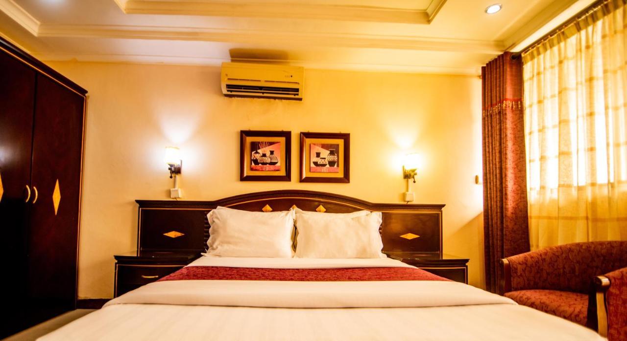 Urban Rose Hotel & Apartments Дар ес Саалам Екстериор снимка