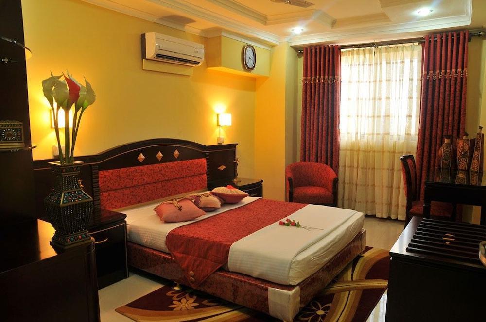 Urban Rose Hotel & Apartments Дар ес Саалам Екстериор снимка