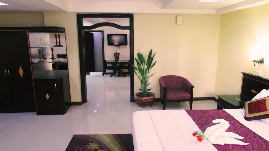 Urban Rose Hotel & Apartments Дар ес Саалам Екстериор снимка