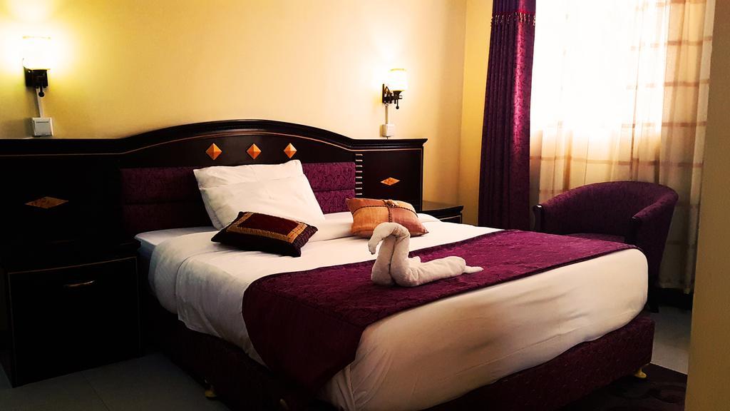 Urban Rose Hotel & Apartments Дар ес Саалам Екстериор снимка