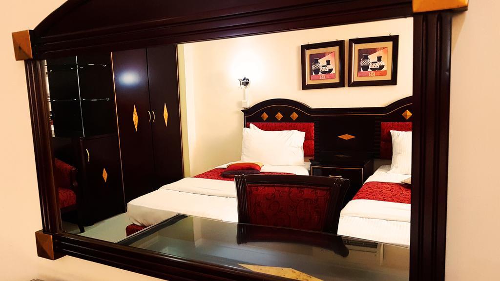 Urban Rose Hotel & Apartments Дар ес Саалам Екстериор снимка